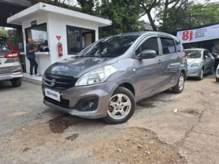 LOW DP Suzuki Ertiga 1.4 GA Bensin-MT 2017 VCW