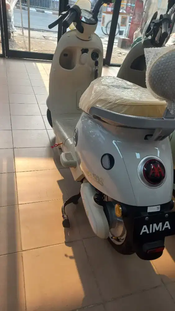 Sepeda Listrik AIMA EQ3PRO