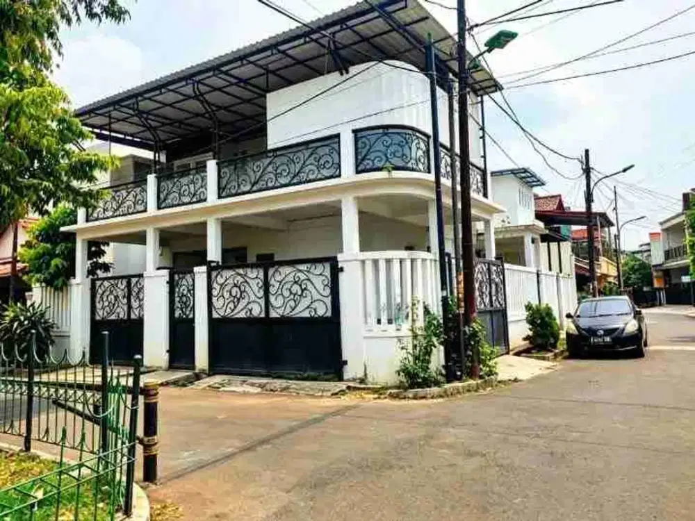 Dijual rumah murah terawat dan besar posisi hook di taman Buaran