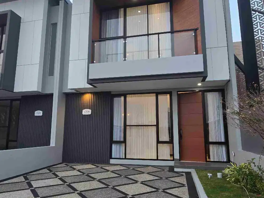 Dijual Rumah Mewah SHM 4 Kamar Tidur Sepande Candi Sidoarjo