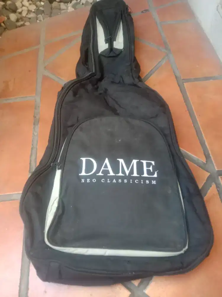 Tas gitar merk DAME