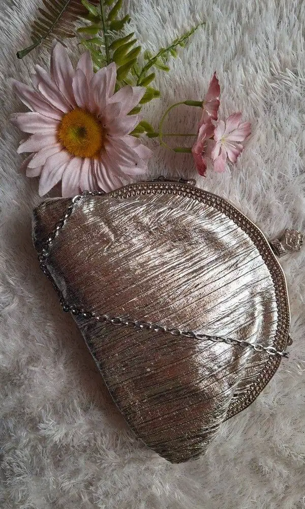 Tas Pesta Clutch Bag Elizabeth Silver Metallic - Preloved Original