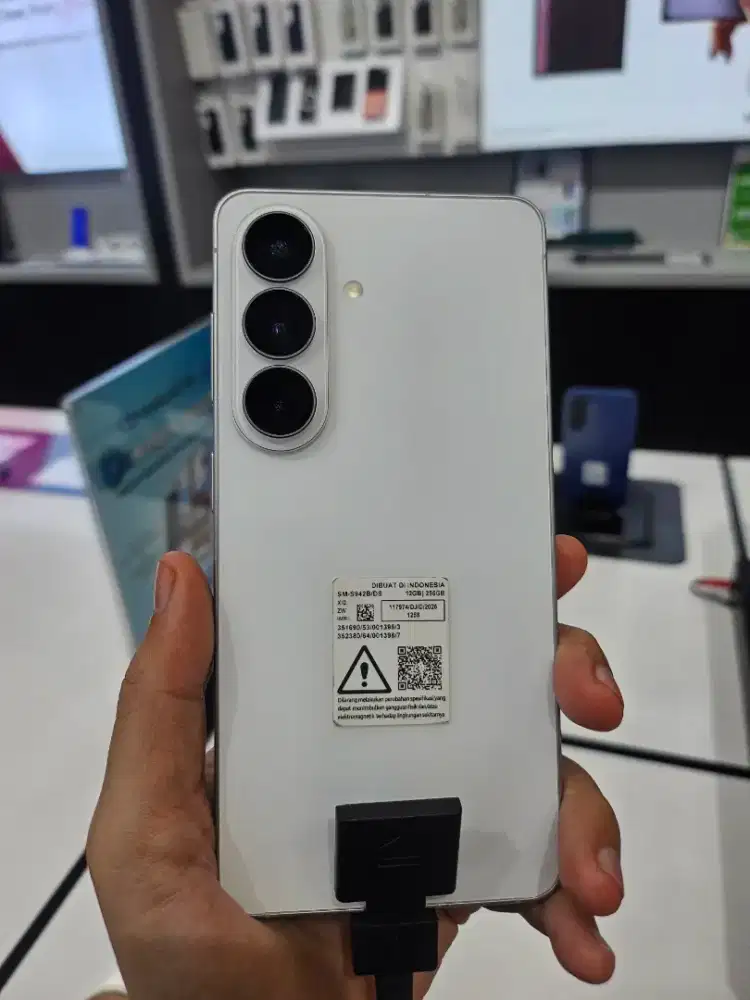 SAMSUNG S26 12/256 GARANSI RESMI SEIN 1 TAHUN