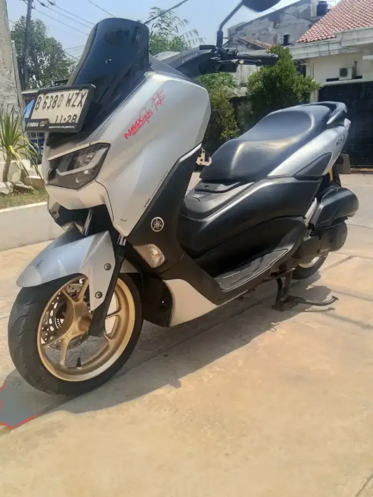Nmax 155 connected keyless gresss