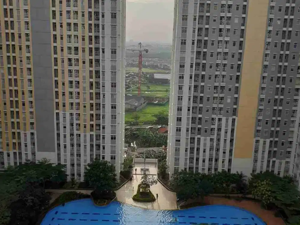 Di jual cepat Apartemen 3 BR Full Furnished di Spring lake Summarecon Bekasi