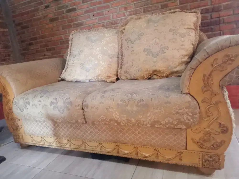 Set sofa italy dan meja jati