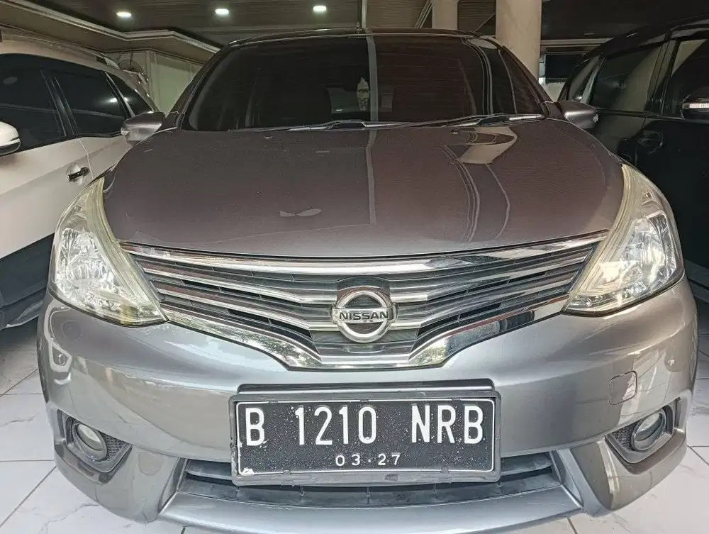 Nissan grand Livina XV at DP 5jt tahun 2017