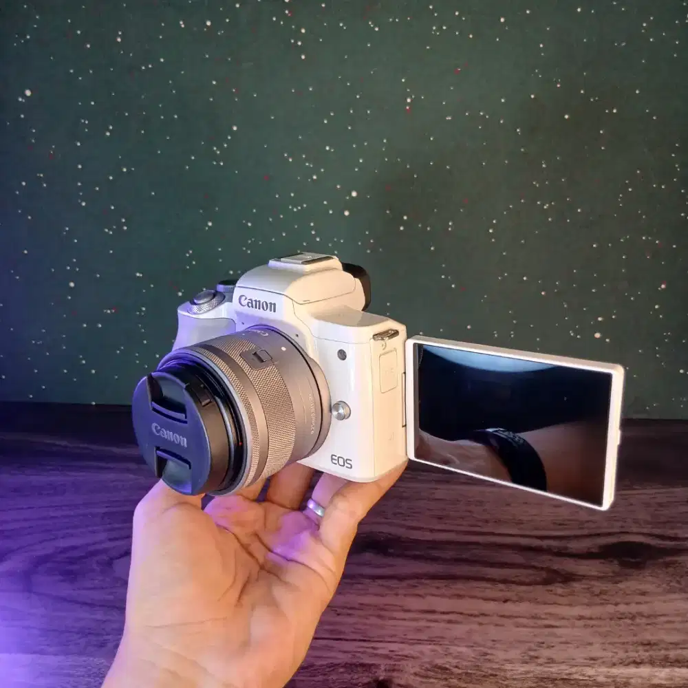 CANON EOS M50 KIT WHITE GOOD CONDITION