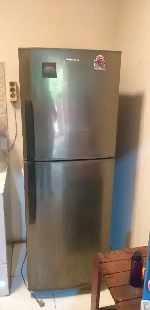 Kulkas panasonic 2 pintu