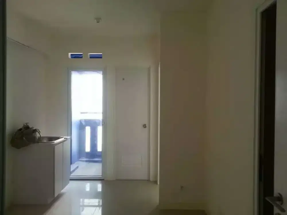 Dijual Apartemen Green Pramuka Unfurnis Harga Lagi Murah