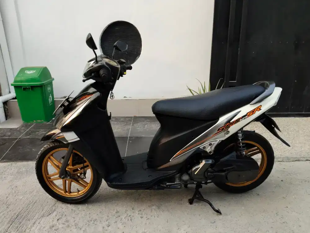 Suzuki spin 125cc tahun 2007 mesin cvt halus siap pakai pajak panjang