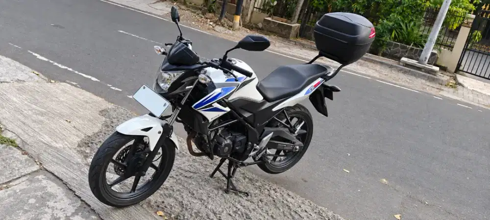 Jual Motor Honda cb15a1rrf mt 2014