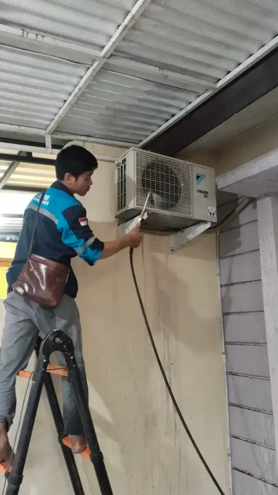 Kenek service ac
