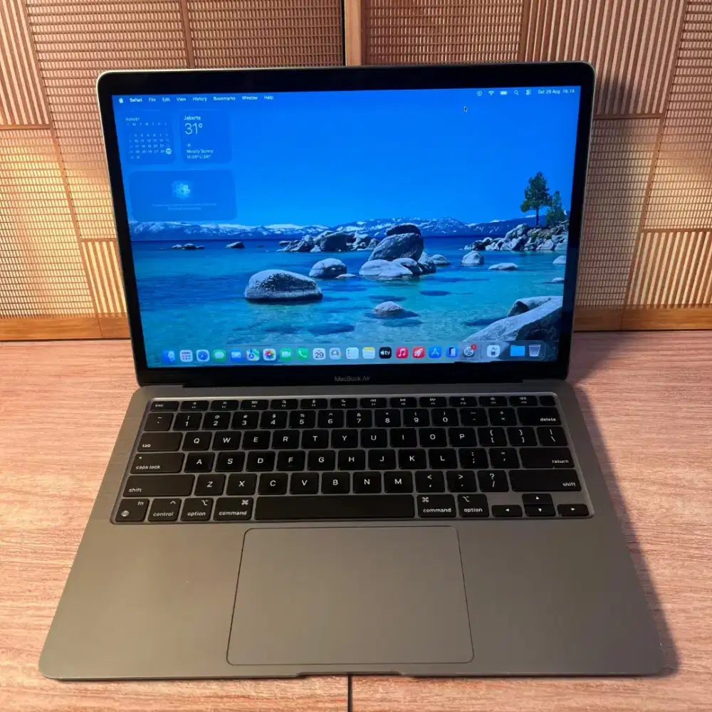 MACBOOK AIR M1 8/256