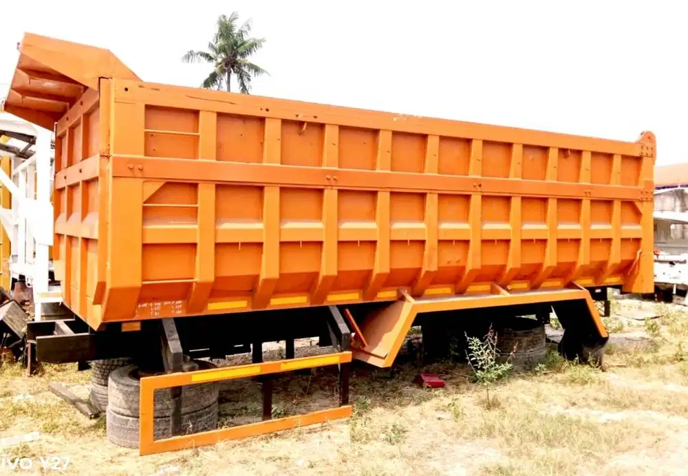 MULUS MURAH Bak Dump tronton Nissan UD Truck 6x4 dumptruck truk 10roda