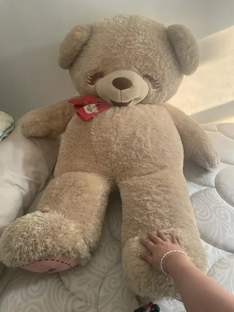 Boneka besar 2 m