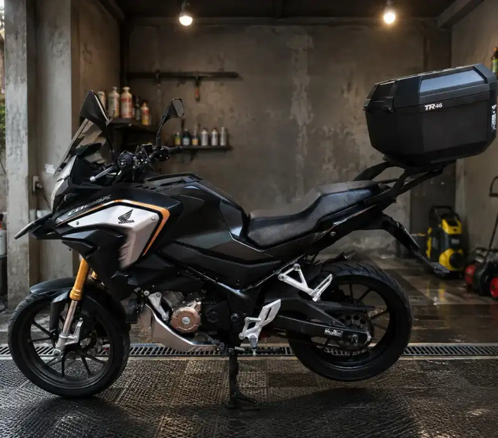 HONDA CBX 150 SE