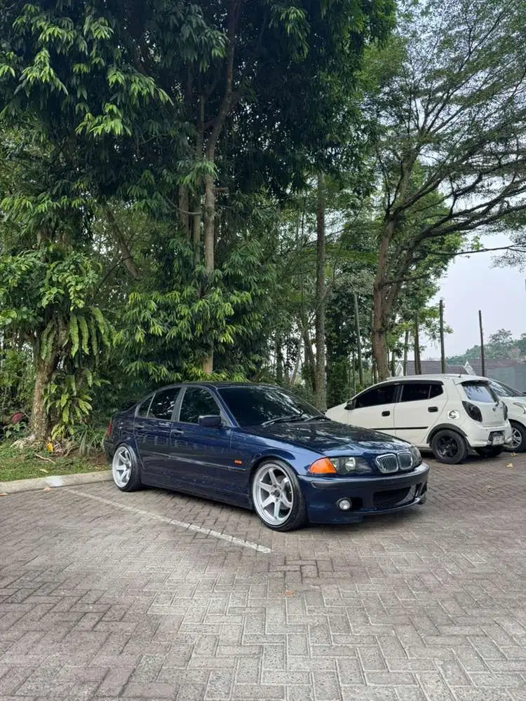 BMW 318i M43 1999 AT