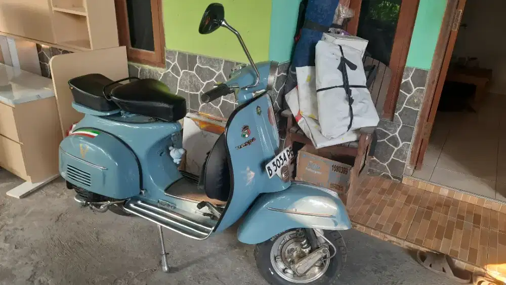 Di Jual Vespa Super Tahun 1976