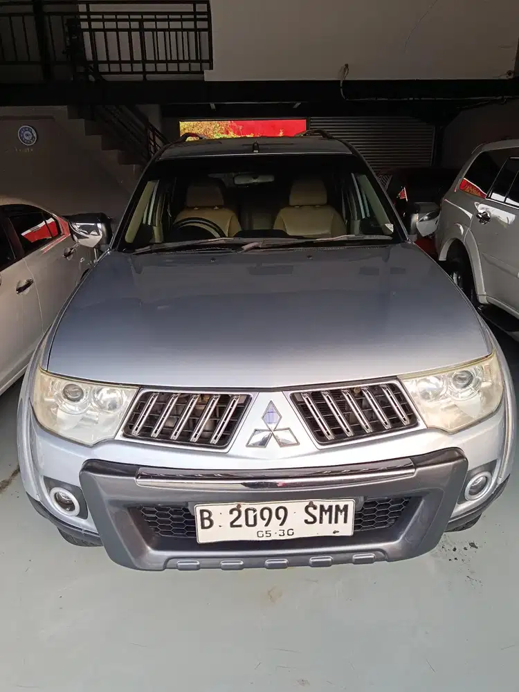 MITSUBISHI PAJERO EXCEED 2.5 SOLAR AT