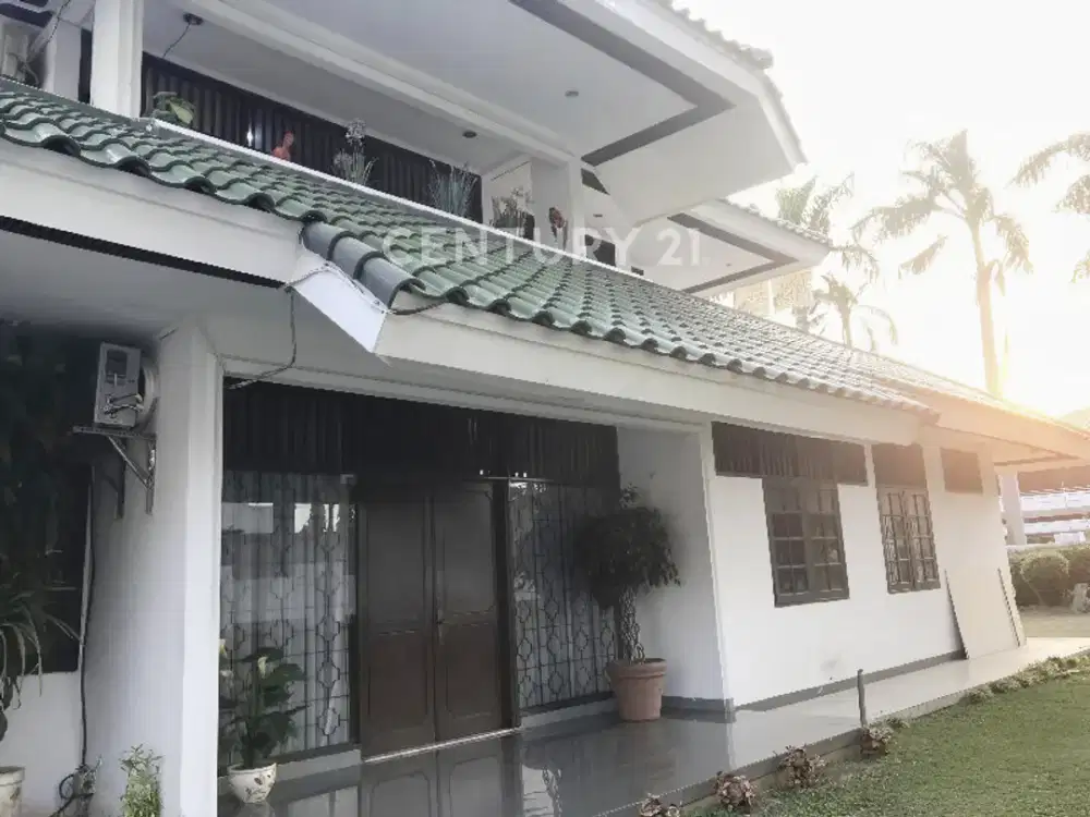 Rumah Bagus Full Furnished Di Green Garden Jakbar