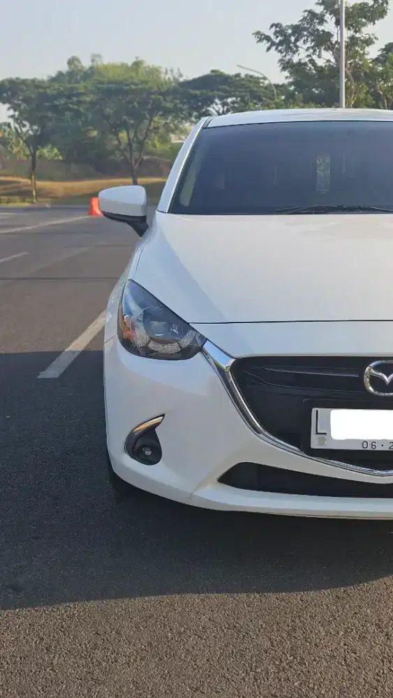 Mazda 2 skyactiv hatchback istimewa