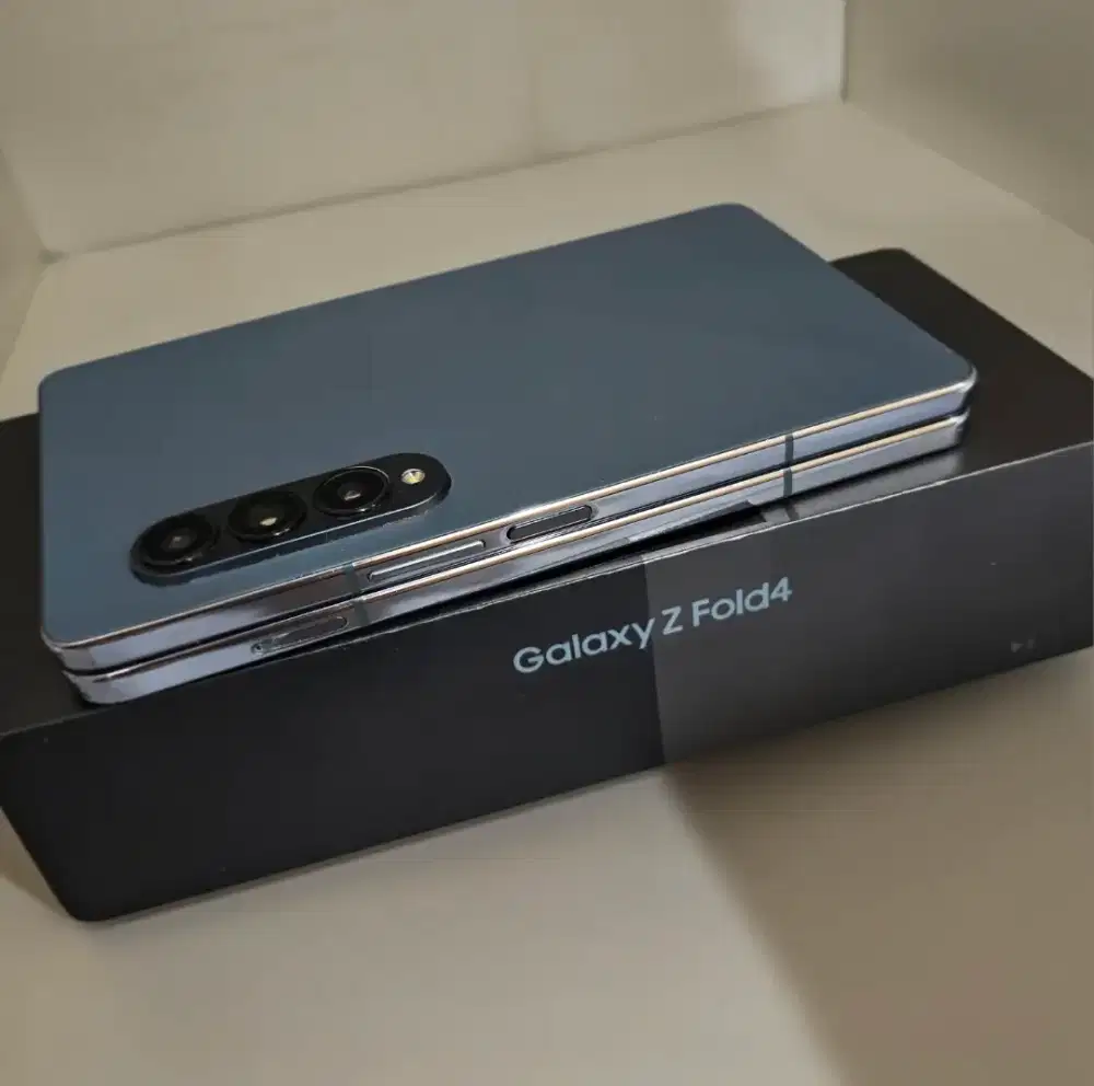 Samsung Z Fold 4 12/512   Resmi Sein Fullset Mulus 98%