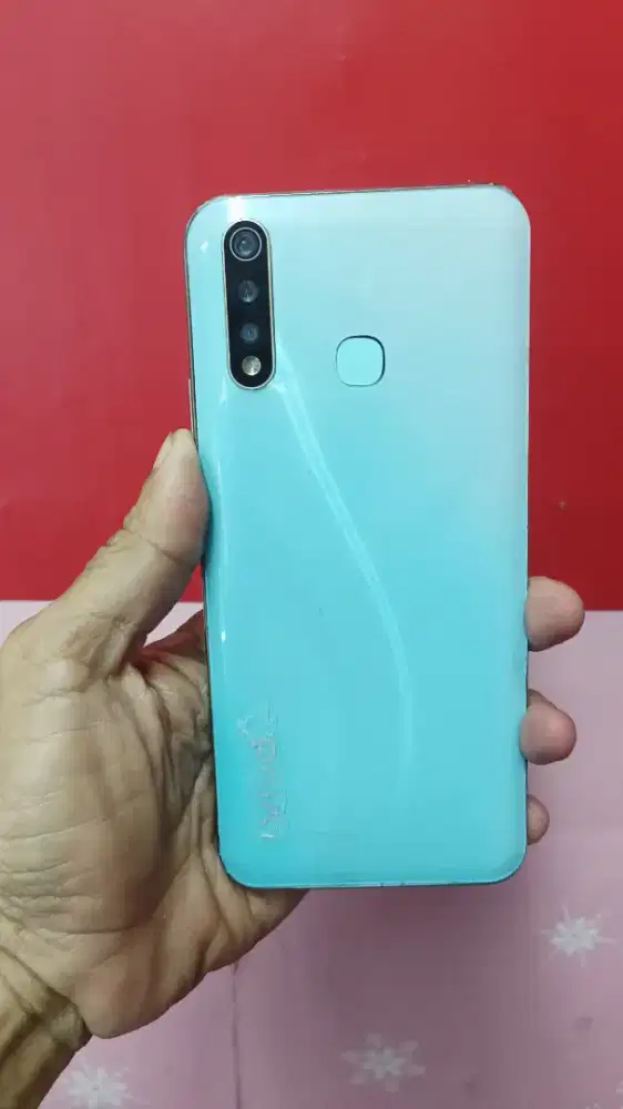 vivo y19 ram 6/128