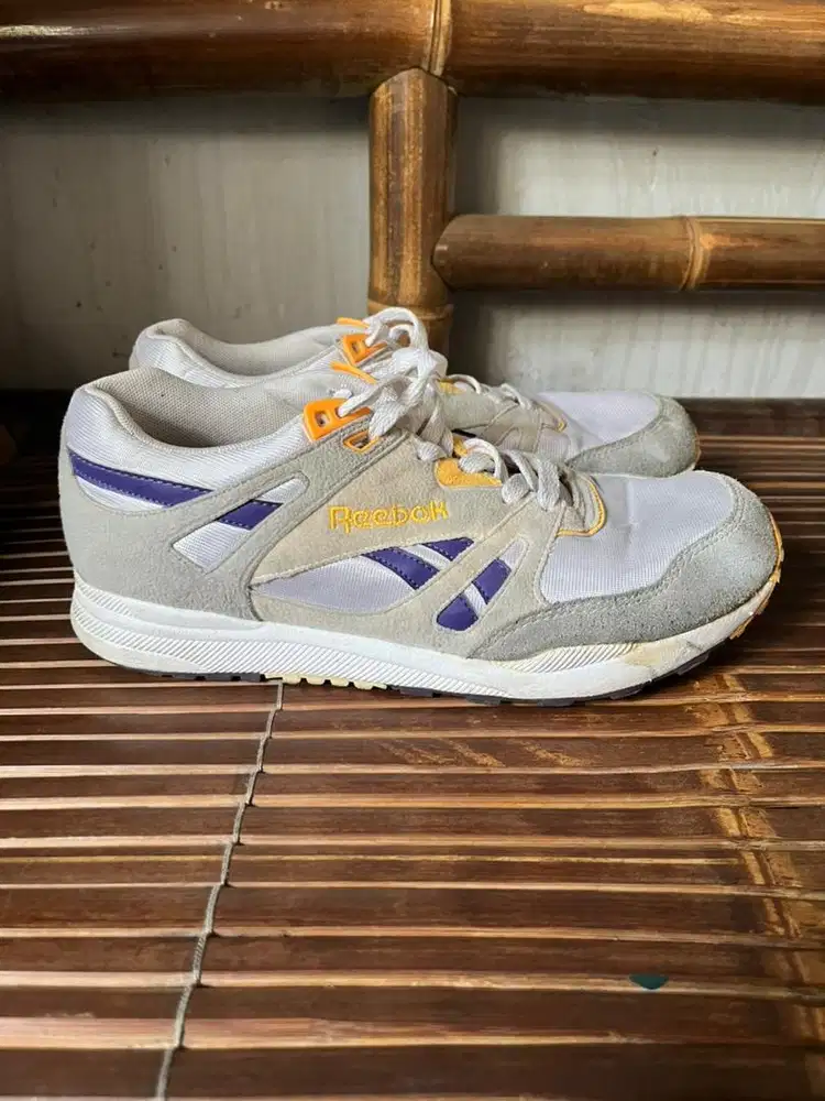 sepatu reebok 42,5