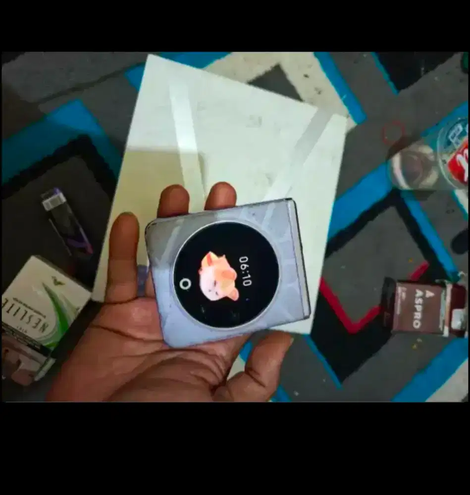 Techno phantom flip v 5G