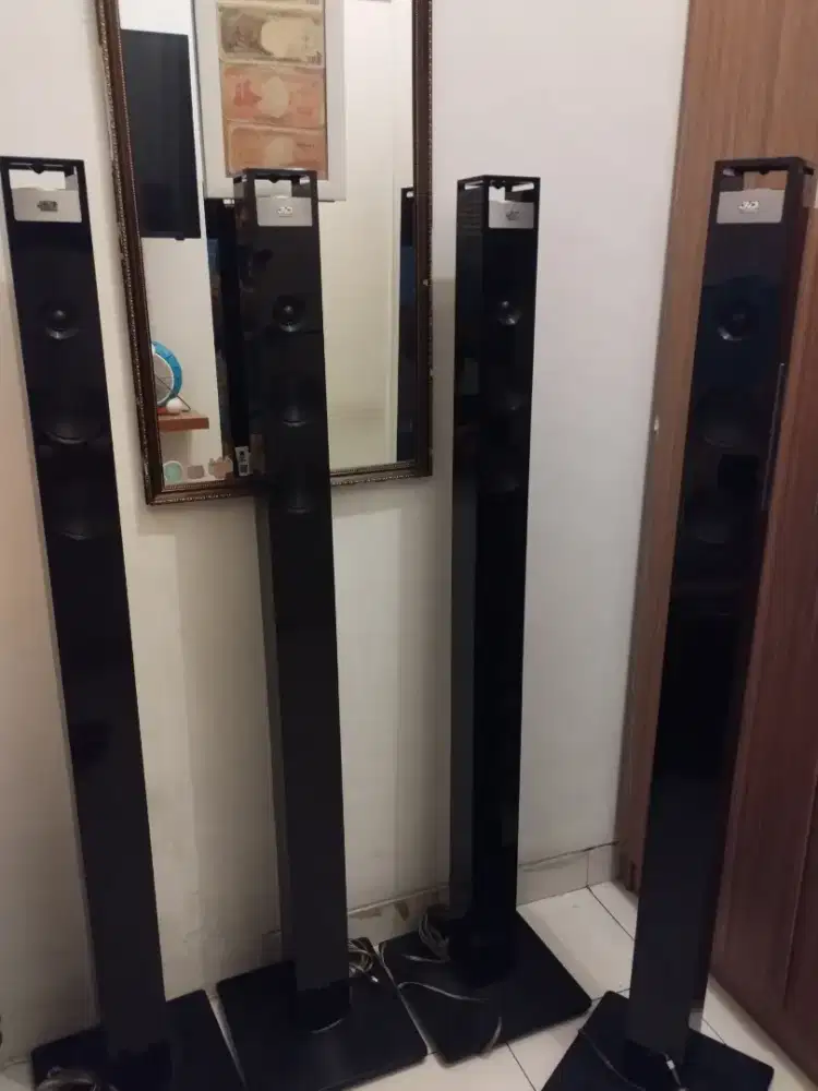 Speaker pasif home theater merk LG