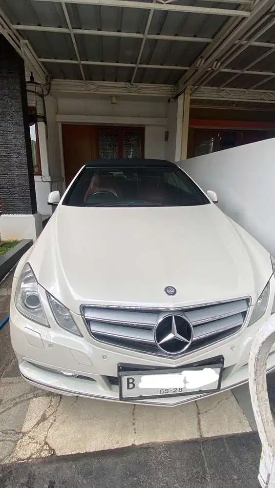 Mercedes-Benz E250 2011 Bensin