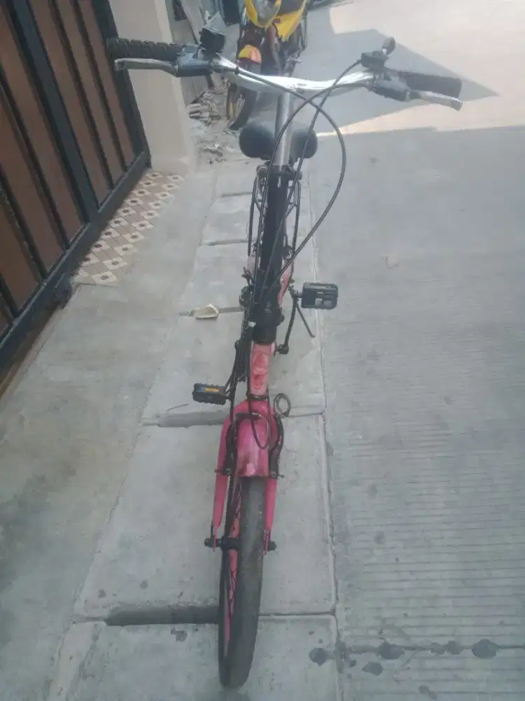 Di jual sepeda lipat merek Exotic