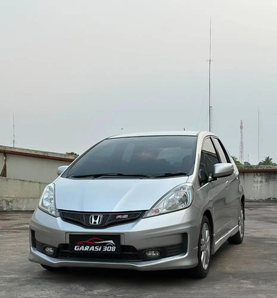 Honda Jazz RS AT 2012 Silver GE8 1.5 E Autamatic kilometer 110 rb