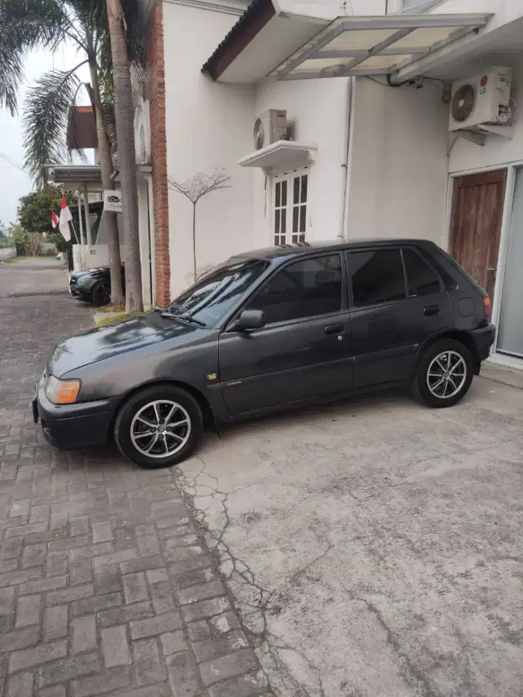 Toyota starlet 1.3 SE manual abu plat ad klaten