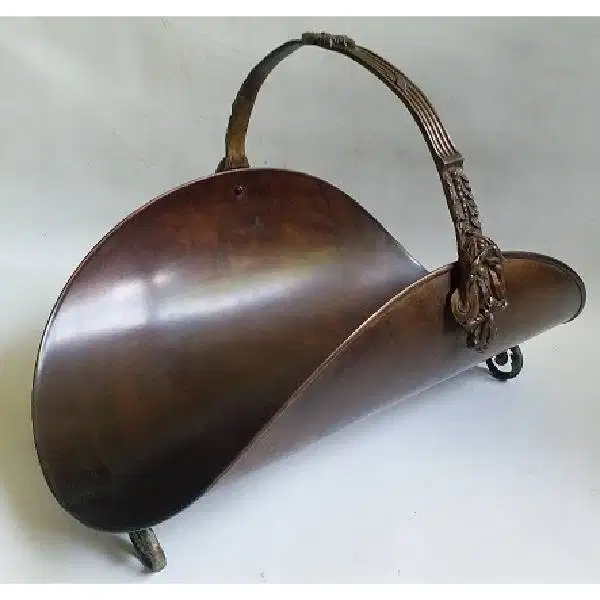 Antik Art Deco tempat majalah dan koran dari besi cor - coran model Se