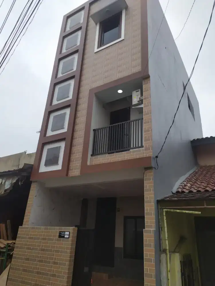 Kost P/W Bersih dan ada balkon Bisa Suami Istri