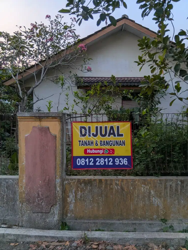 Dijual Tanah dan bangunan lokasi strategis