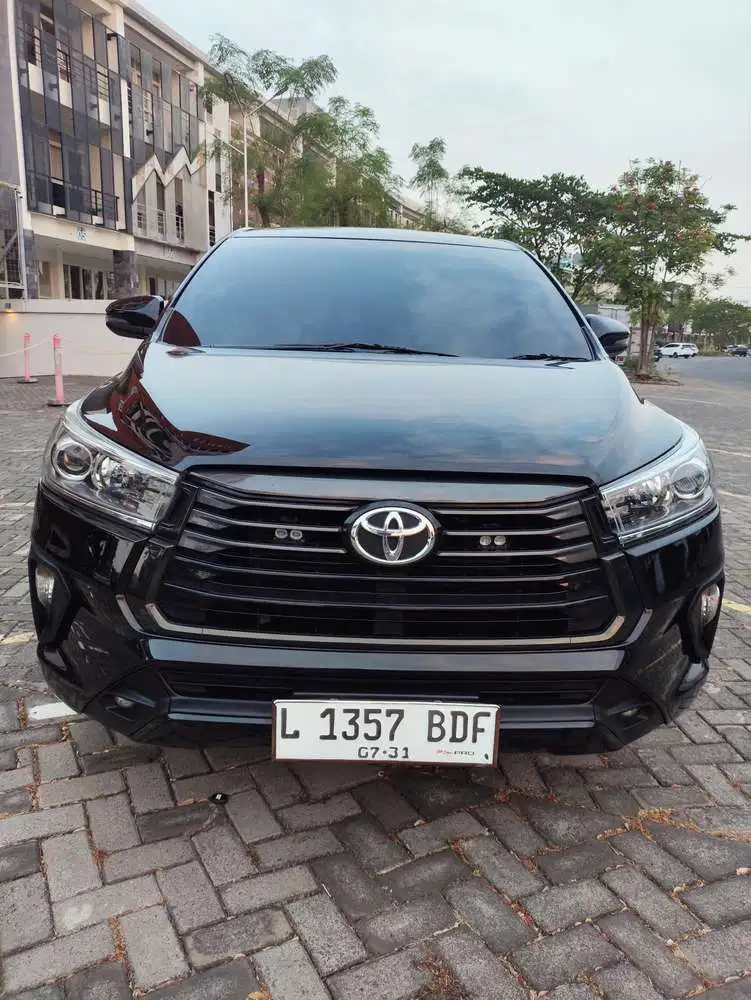 Toyota Kijang Innova V Diesel 2022