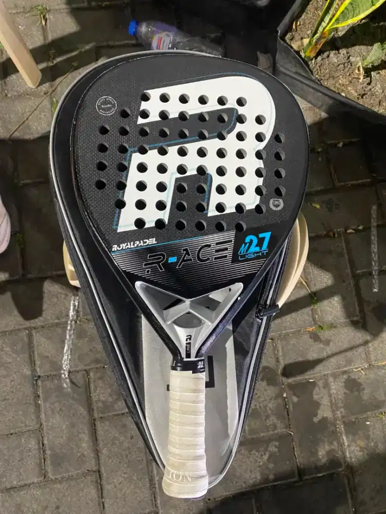 Royal padel race m27 light raket