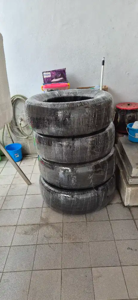 Ban Mobil Bekas.