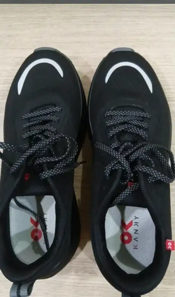 Sepatu baru kanky UK 39