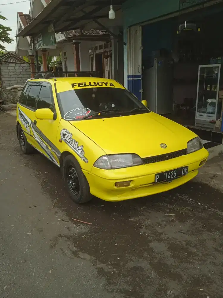 Suzuki amenity 1.3 bensin manual