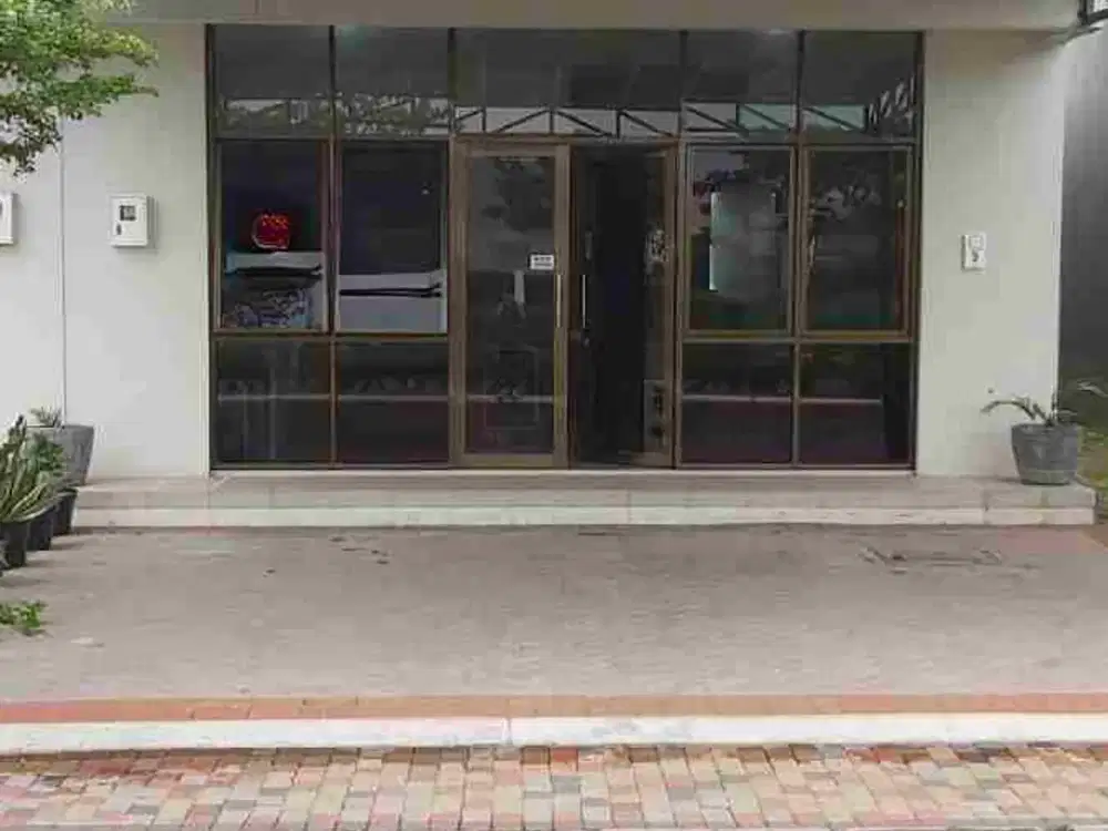 Dijual Ruko SHM 2 Lantai Semi Furnished di Savoy Jakarta Garden City