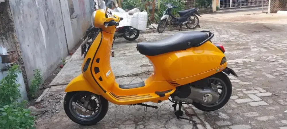 Vespa matic LX 155 2013