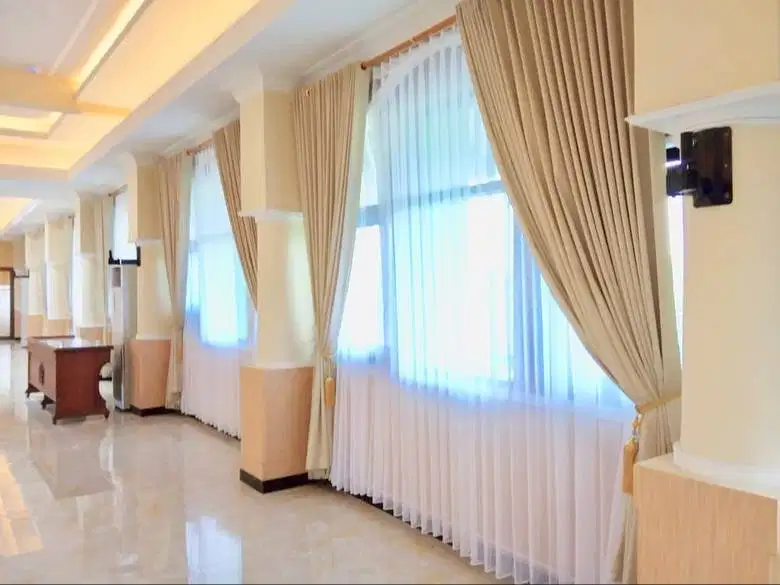 Jasa tukang pasang gorden model terbaru gorden blackout gorden kantor