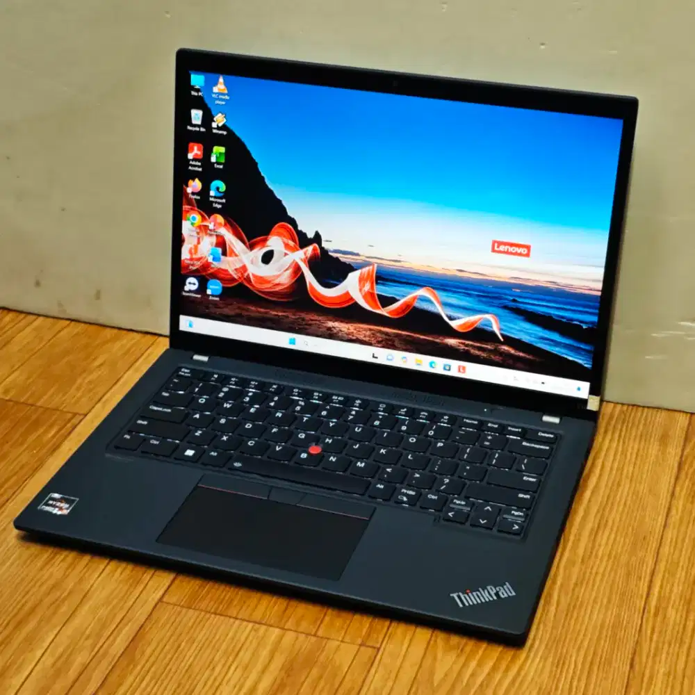 ThinkPad T14 Gen 3 Ryzen 5 6650U 8GB DDR5 256GB SSD
