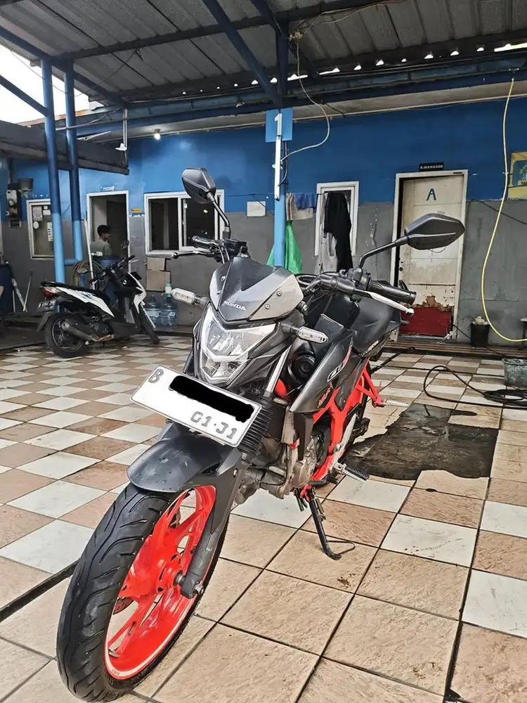 FS : CB150R Streetfighter 2016