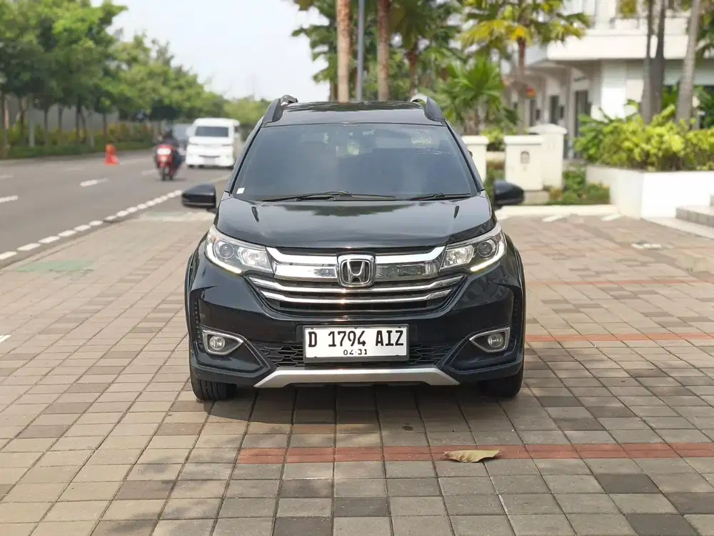 Honda BR-V FRESTIGE 1.5 matic 2023 DP 8 jt