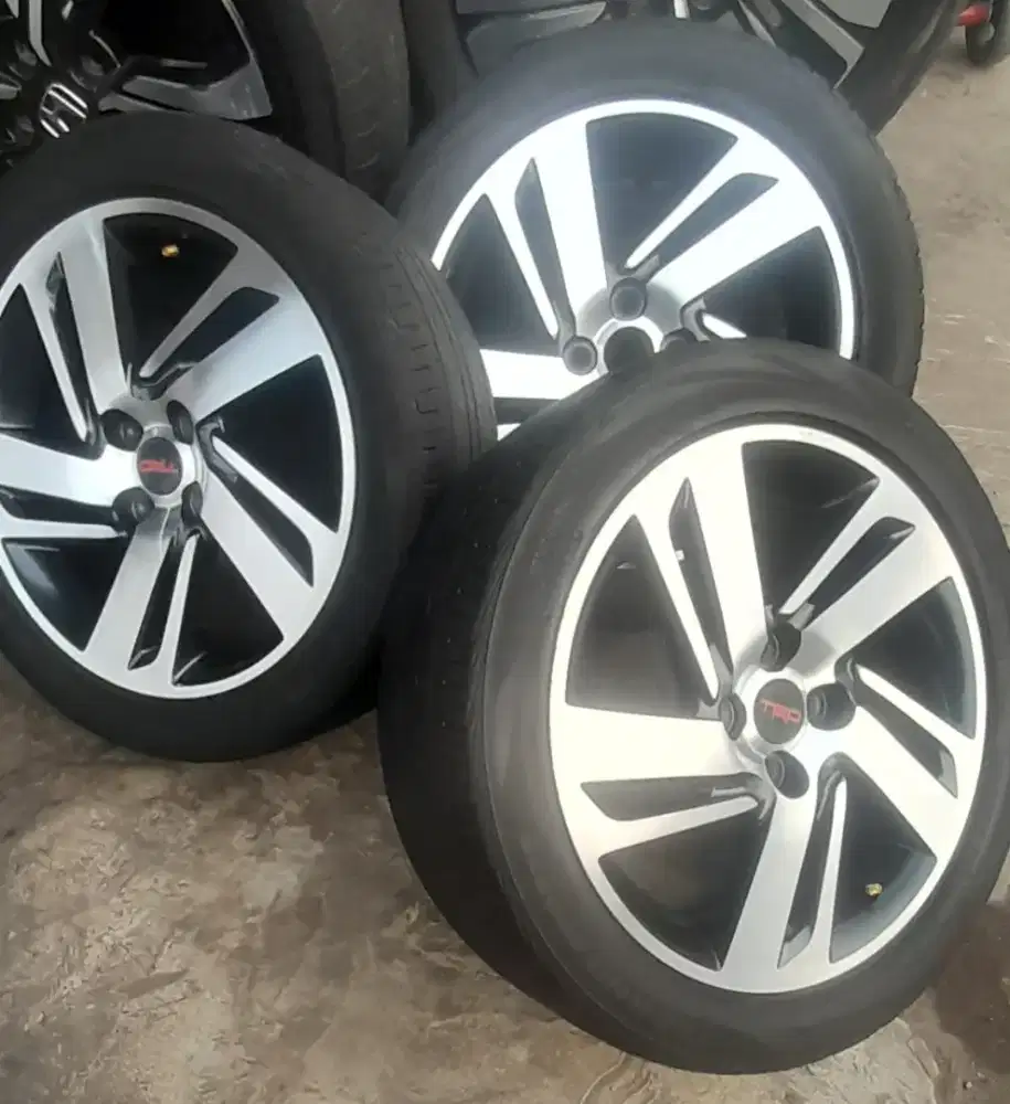 Velg racing dan ban
